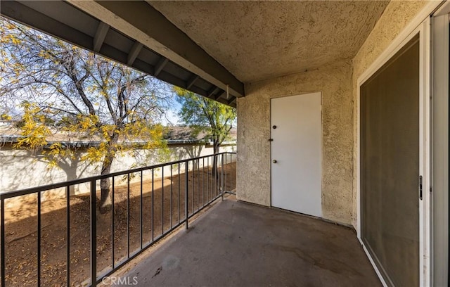35172 Mesa Grande Dr, Calimesa, CA 92320 - balcony featuring a water view