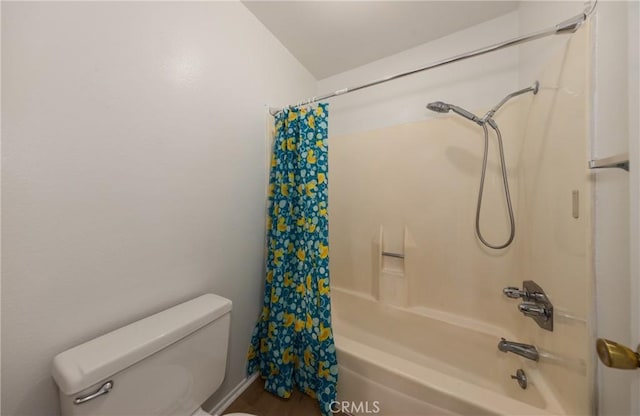 35172 Mesa Grande Dr, Calimesa, CA 92320 - full bath featuring toilet and shower / bath combo with shower curtain