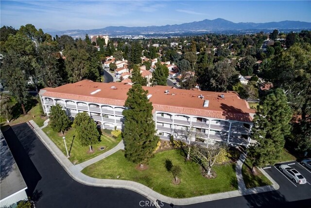 bird's eye view featuring a mountain view