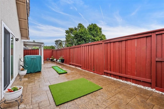 view of patio featuring a pergola