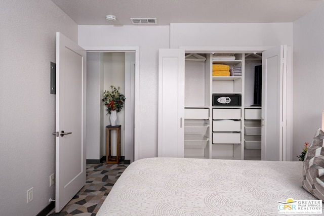 bedroom featuring a closet