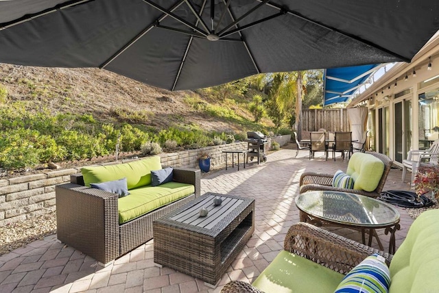 view of patio / terrace featuring an outdoor hangout area