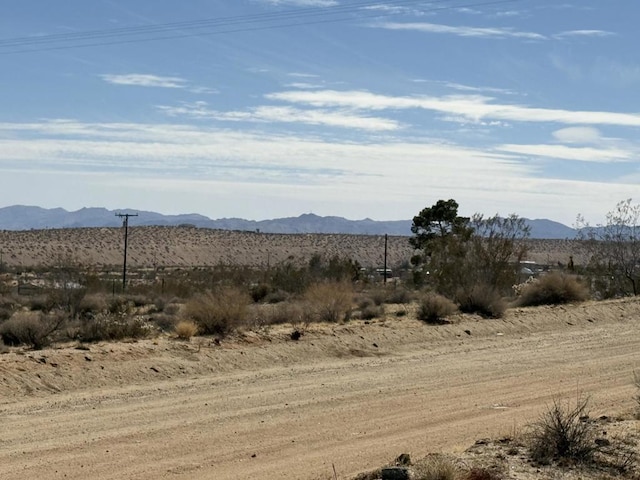 Listing photo 3 for 476 Ripon Ave, Yucca Valley CA 92284