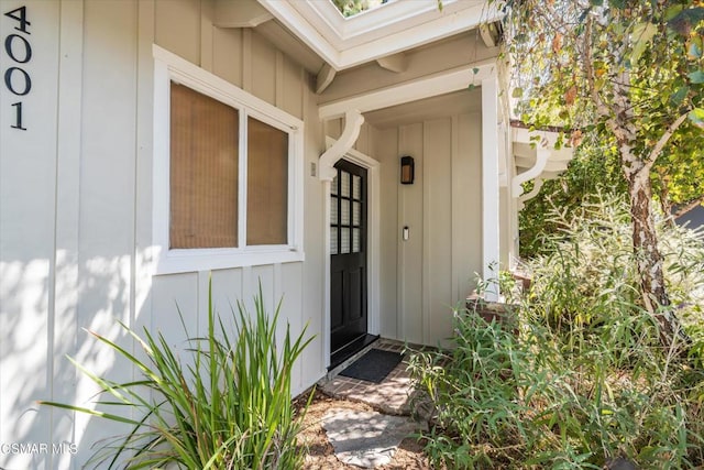 view of doorway to property