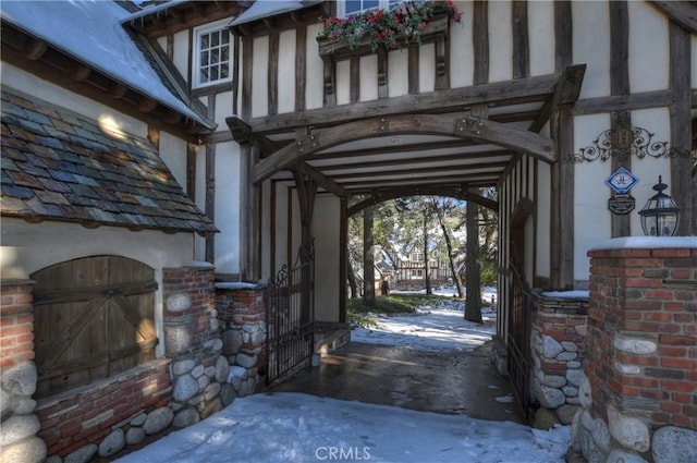 29223 Pigeon Hawk Ln, Lake Arrowhead, CA 92352 - view of patio featuring a gate