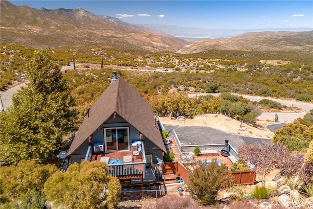 bird's eye view with a mountain view