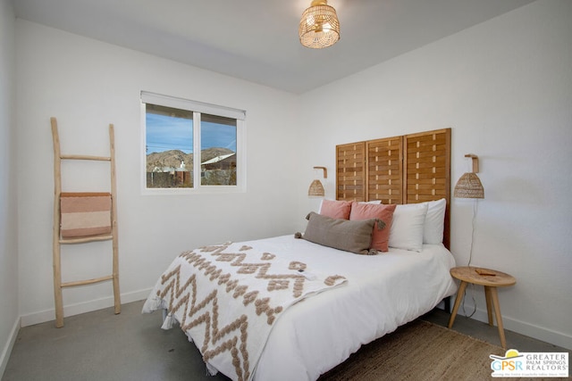 bedroom featuring carpet floors