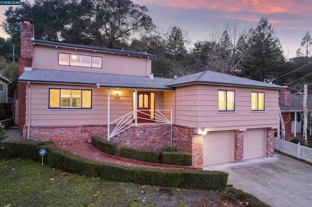 view of front facade with a garage