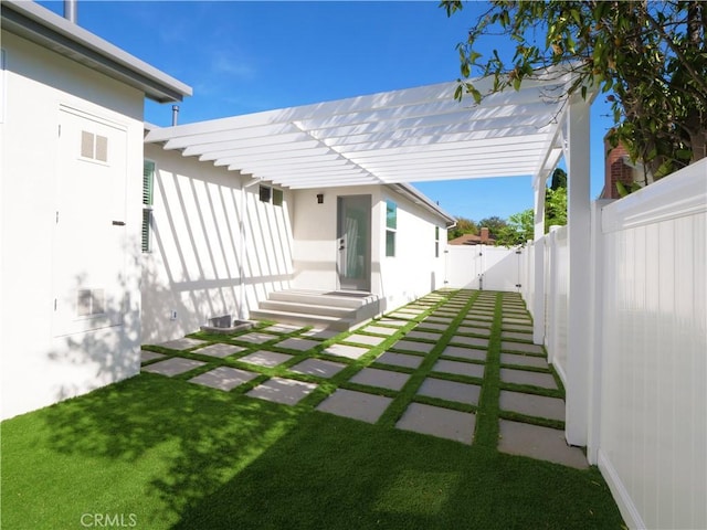 view of yard with a patio area and a pergola