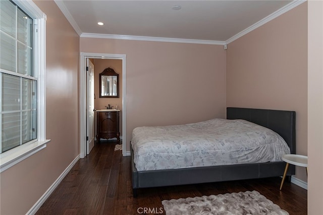 bedroom featuring crown molding, recessed lighting, wood finished floors, and baseboards