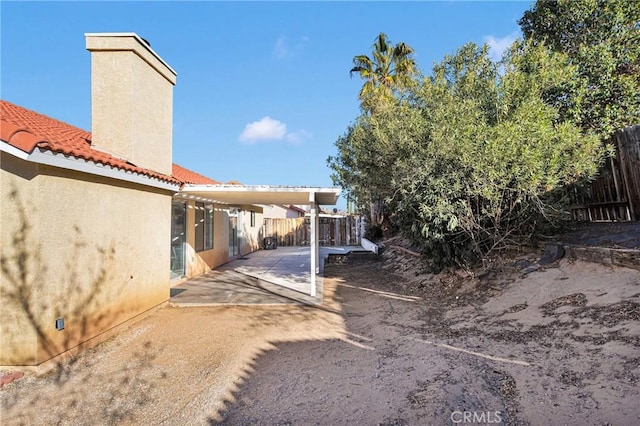 view of yard featuring a patio