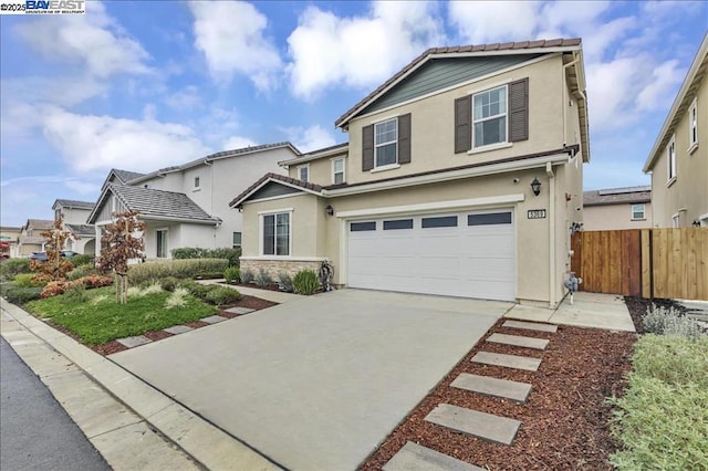 view of front property featuring a garage