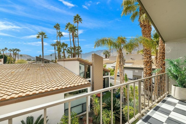 balcony featuring a mountain view