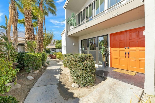 view of property entrance