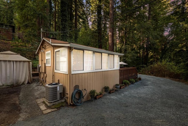 view of outdoor structure with cooling unit