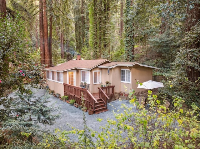 view of front of property featuring a deck