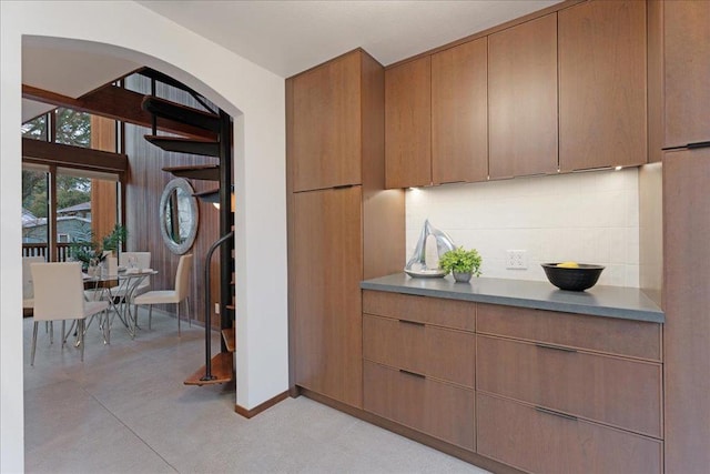 kitchen with tasteful backsplash