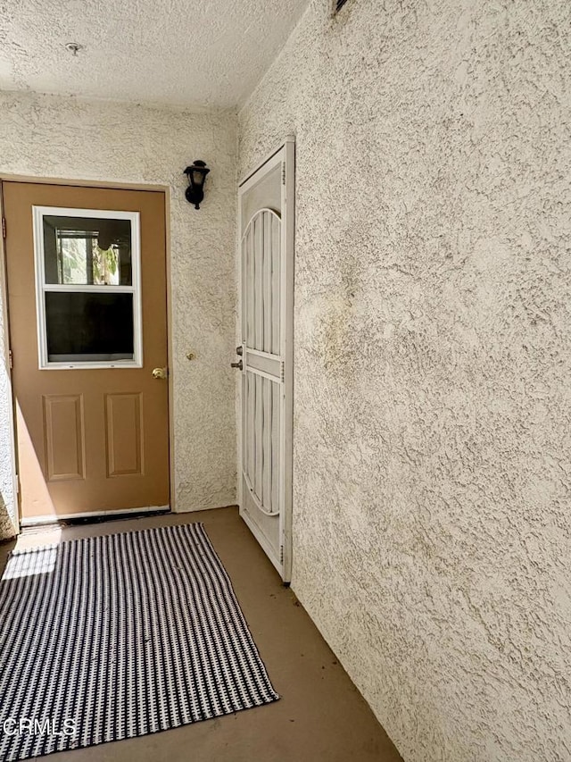 2713 Antonio Dr Unit 104, Camarillo, CA 93010 - entrance to property with stucco siding