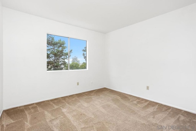 view of carpeted spare room