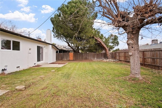 view of yard with a patio