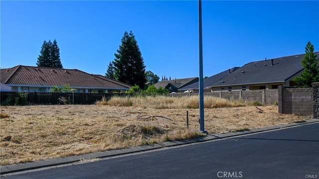 Listing photo 2 for 3320 Banbury Ln, Merced CA 95340