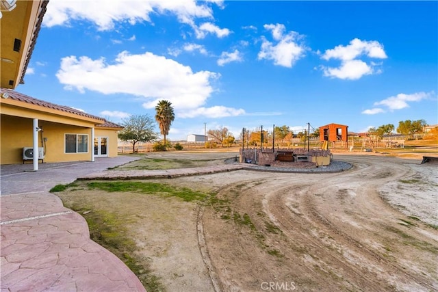 view of yard featuring a patio area