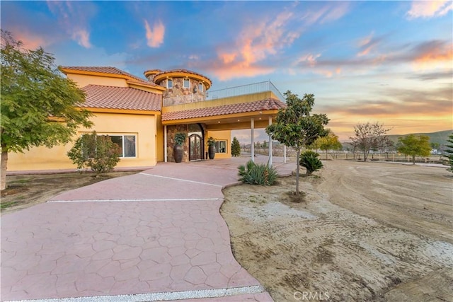 view of mediterranean / spanish-style house