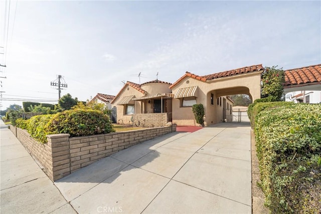 view of mediterranean / spanish-style home