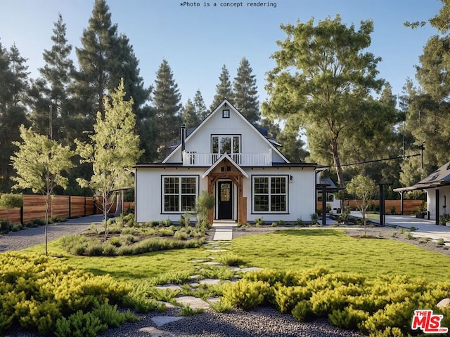 view of front of home featuring a front lawn