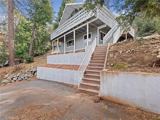 view of front of home