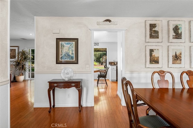 dining room with light hardwood / wood-style floors