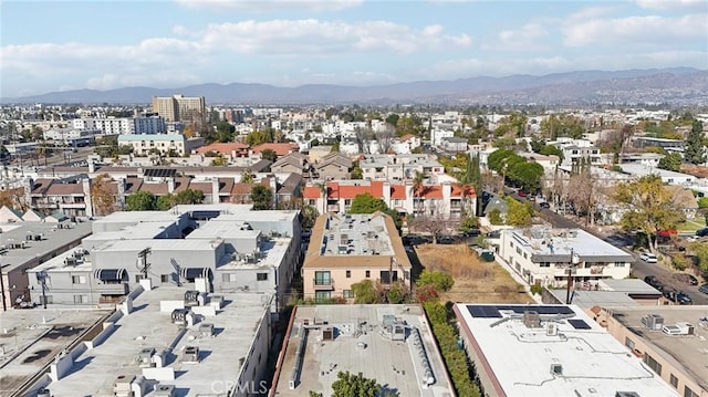 bird's eye view featuring a mountain view