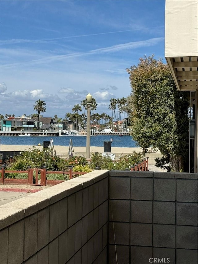 Listing photo 2 for 48 57th Pl, Long Beach CA 90803