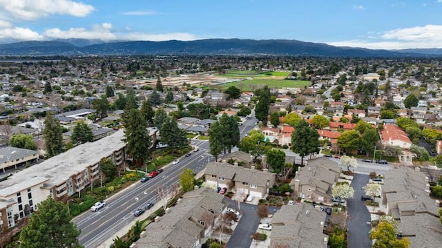 bird's eye view with a mountain view