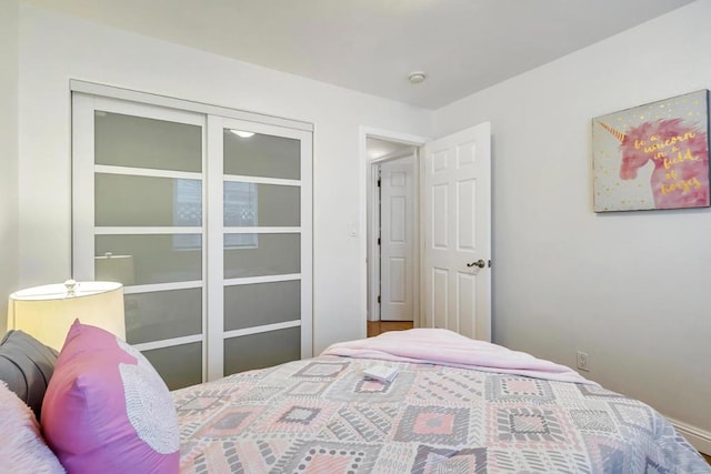 bedroom with a closet