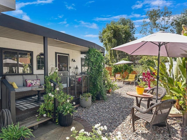 view of patio / terrace featuring outdoor lounge area