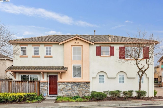 view of mediterranean / spanish-style home