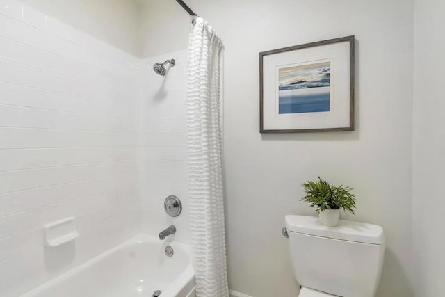 bathroom with shower / bathtub combination with curtain