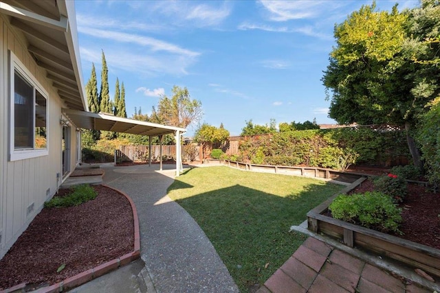 view of yard featuring a patio