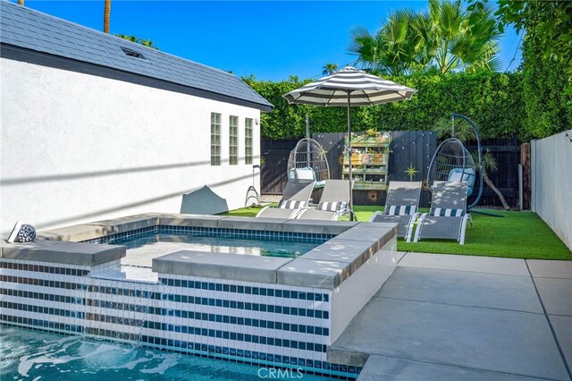 view of patio featuring a hot tub