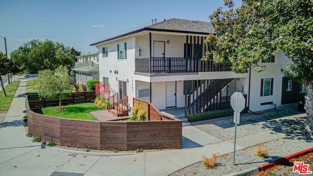 view of front of home