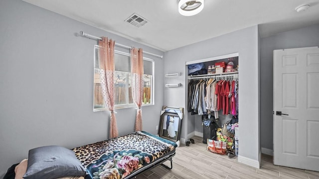 bedroom with a closet