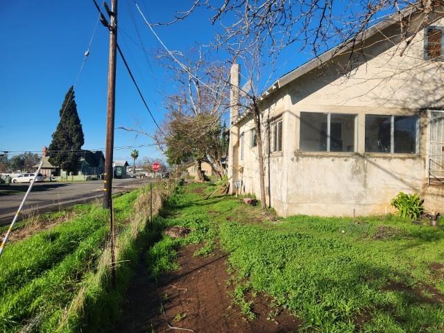 view of side of home