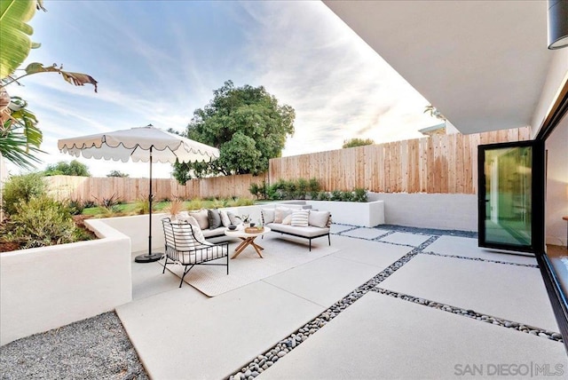 view of patio with outdoor lounge area