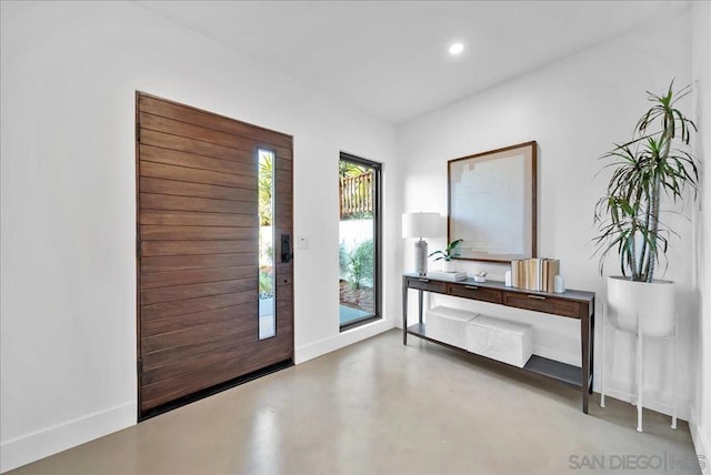 entryway featuring concrete flooring