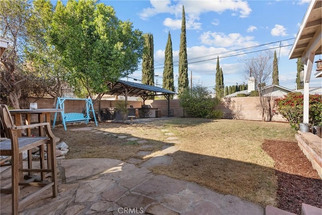 view of yard with a patio