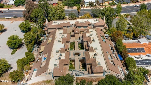 bird's eye view with a residential view
