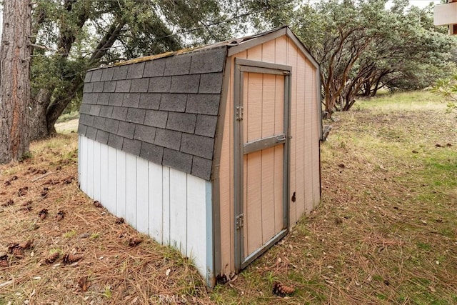 view of outdoor structure