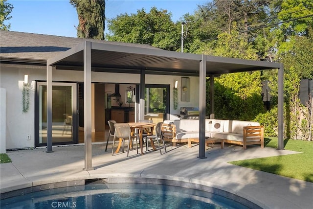 view of swimming pool featuring an outdoor hangout area and a patio area