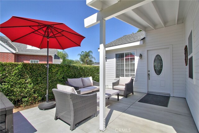 view of patio / terrace featuring an outdoor hangout area